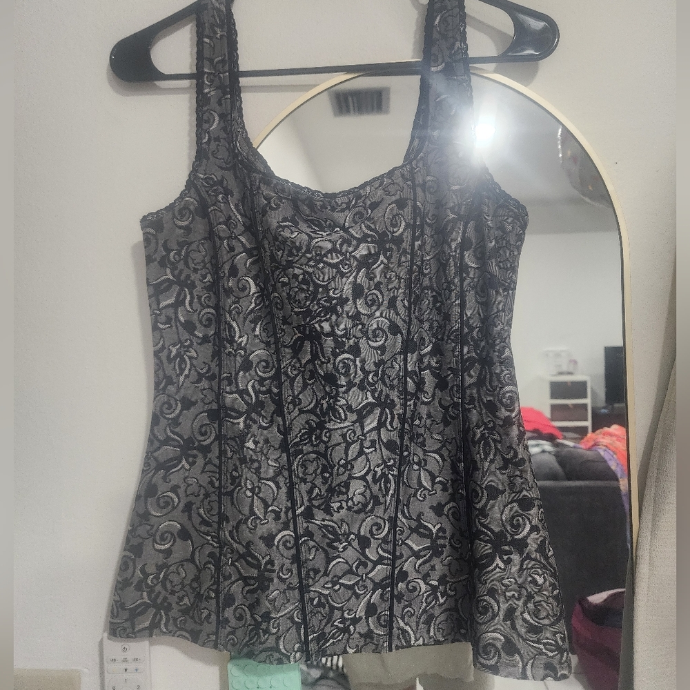 White House Black Market Black and Gray Patterned Tank Top